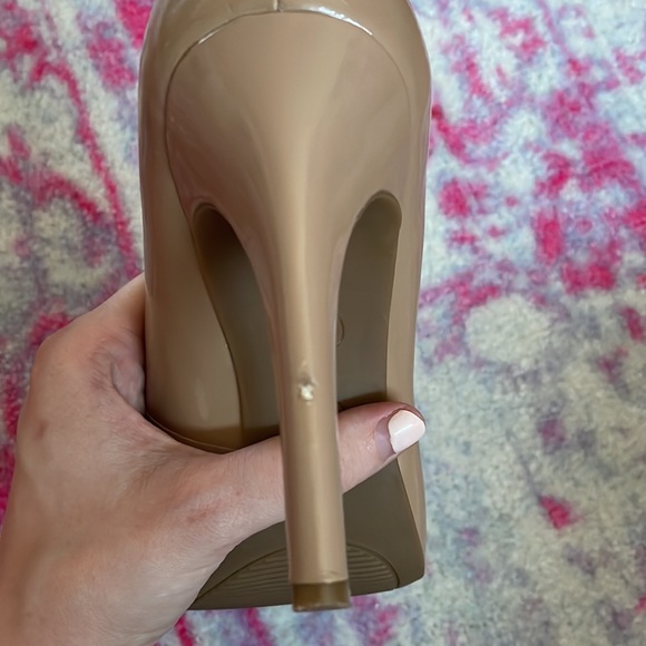 Jessica Simpson Women's Calie Pump in Chai Latte - Picture 12 of 14